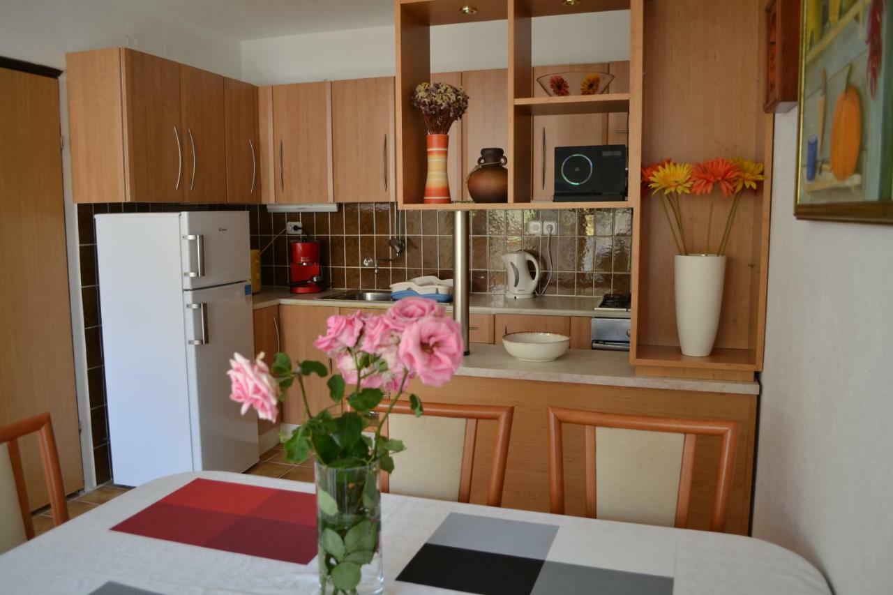 Apartment Jade Vodice Exterior foto